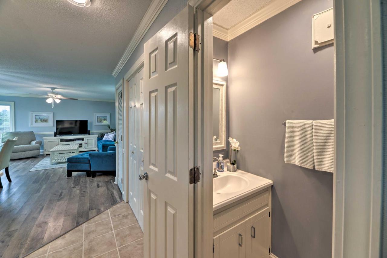 Bright Emerald Isle Condo With Private Beach Access! Exterior photo