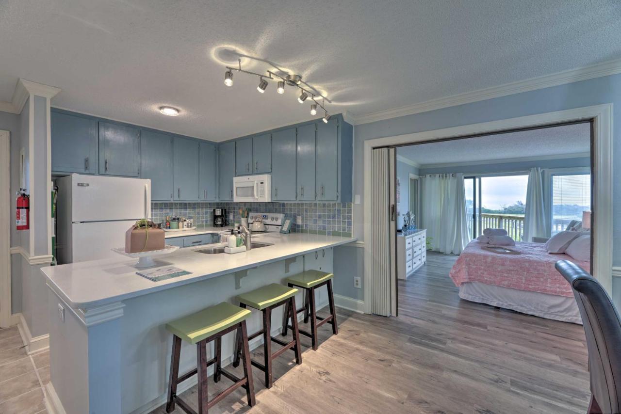 Bright Emerald Isle Condo With Private Beach Access! Exterior photo